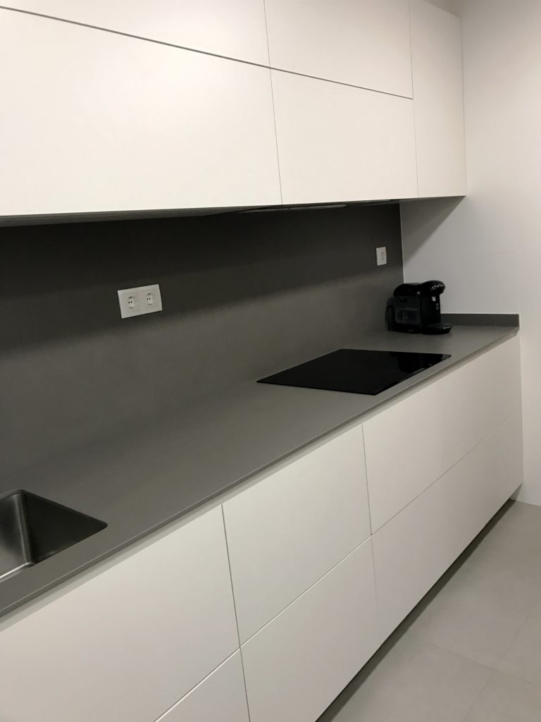 Cocina Reformada Pare Manyanet - Barcelona